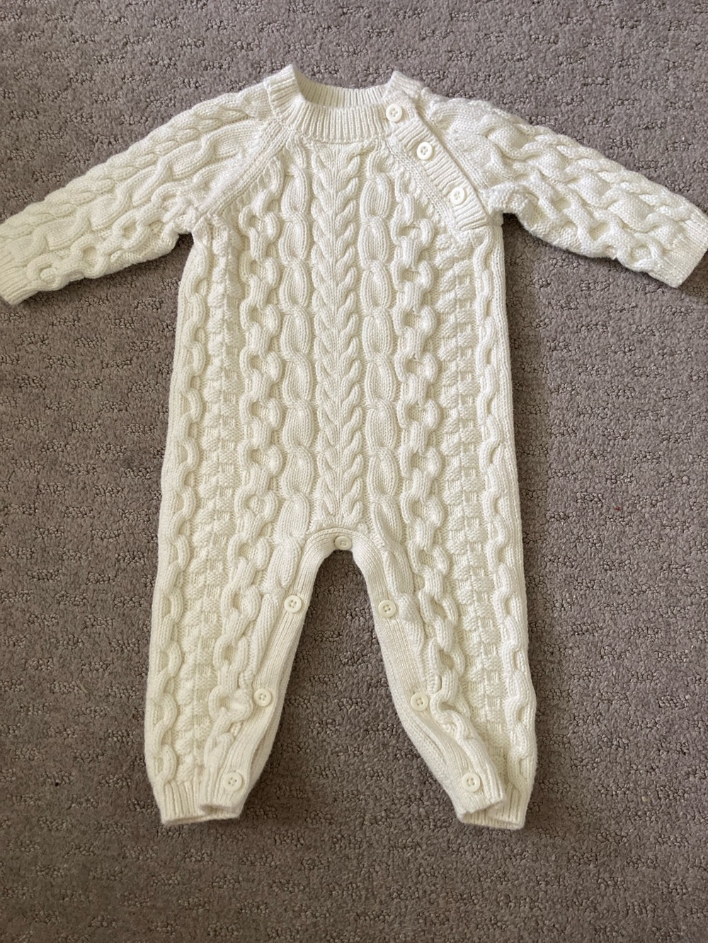 Hope & Henry white cable-knit romper, 3-6M.